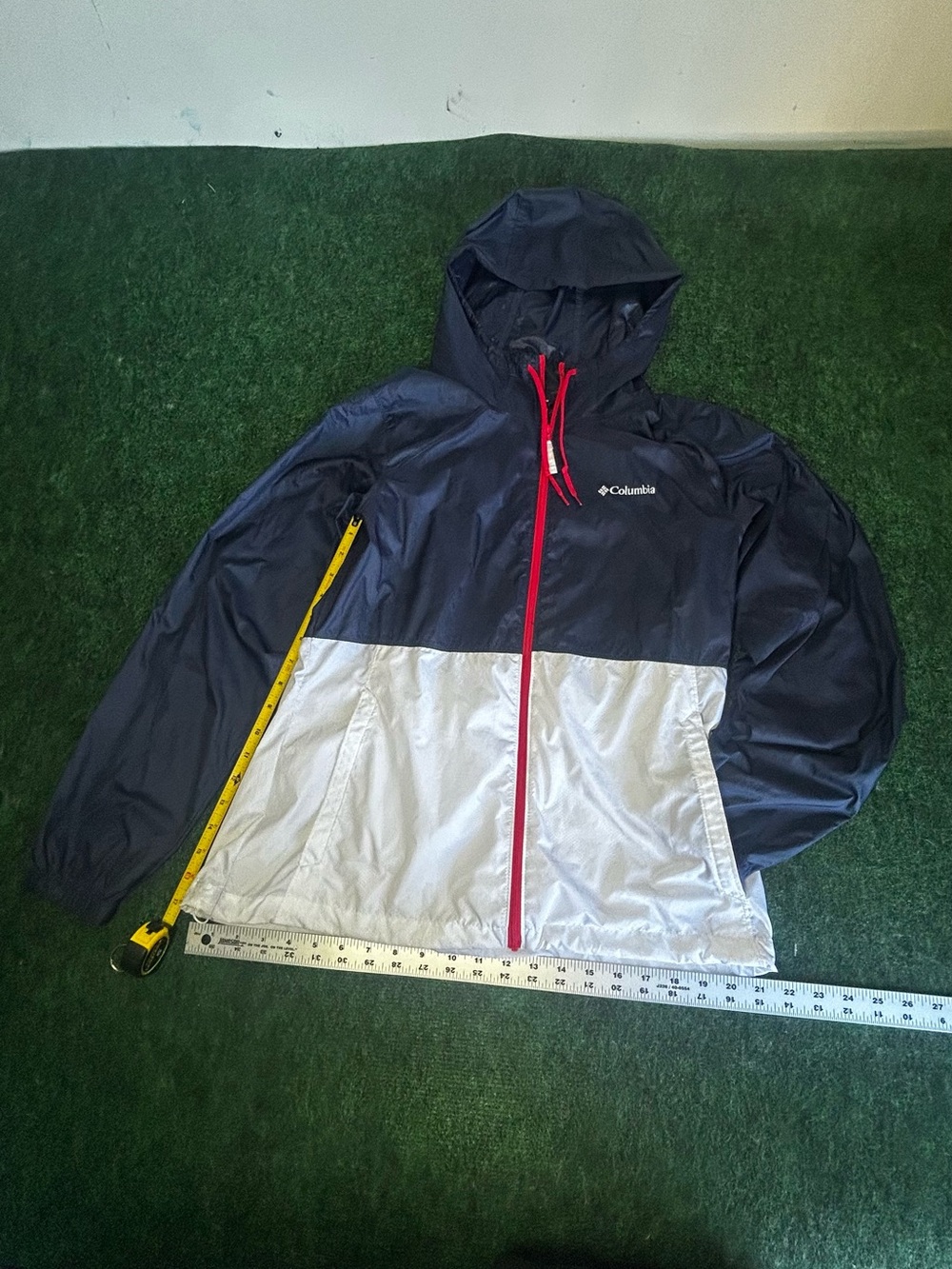 Columbia Sportswear Vintage 2012 Colorblock Windbreaker Jacket Navy White Red M